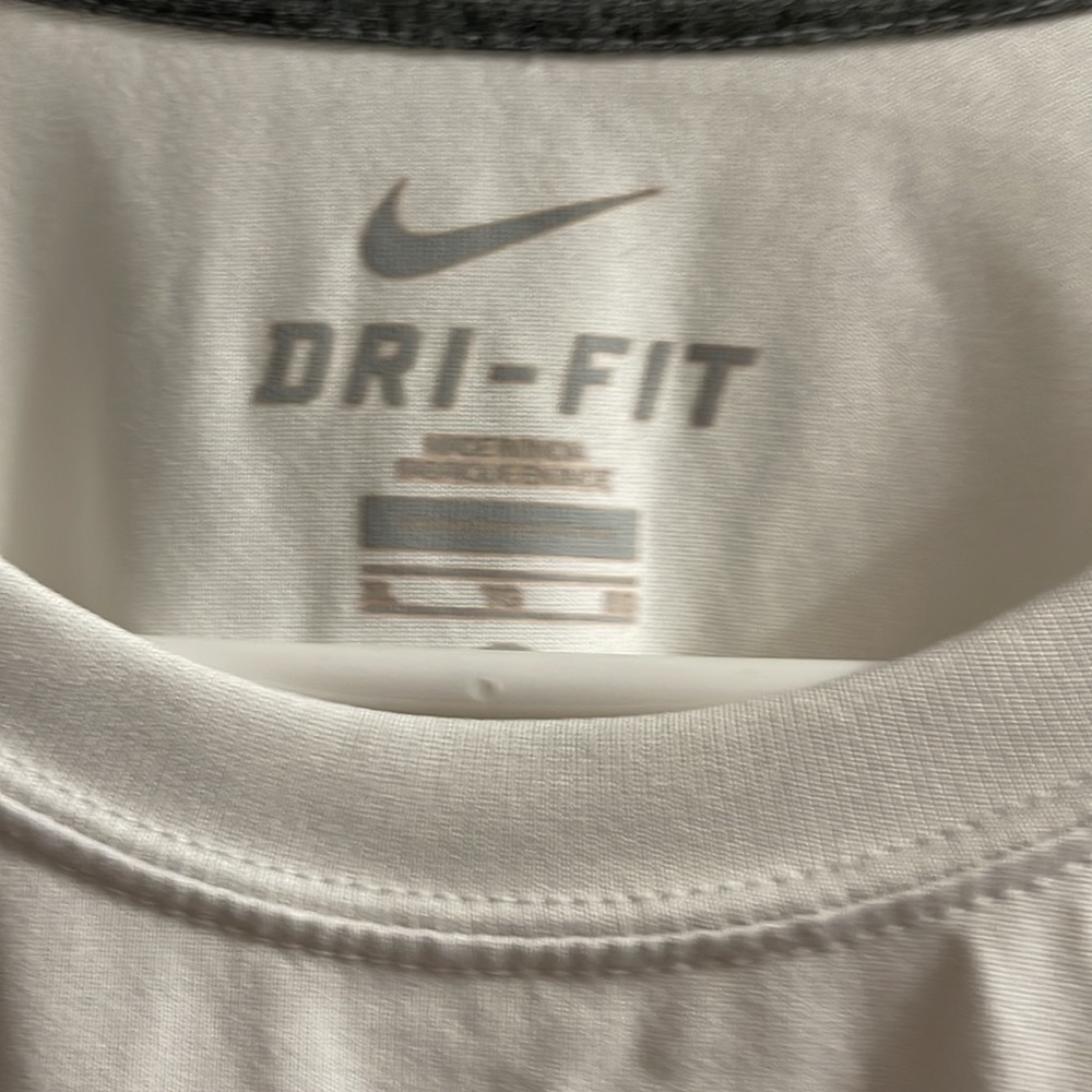Nike Fri fit - Picture 2 of 3